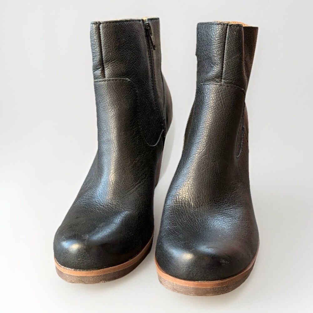 Kork-Ease Korks Women's Patrina Black Leather Bootie Size 9.5 Boots Zip - Picture 4 of 9